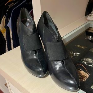Gorgeous all leather shoes! Brand New!!